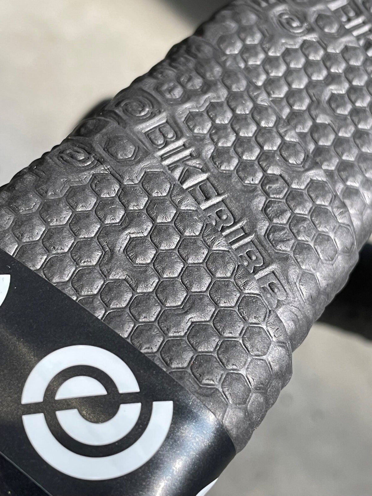 Bike Ribbon Gravel Plus Handlebar Tape shock absorbing grippy durable cycling bar tape