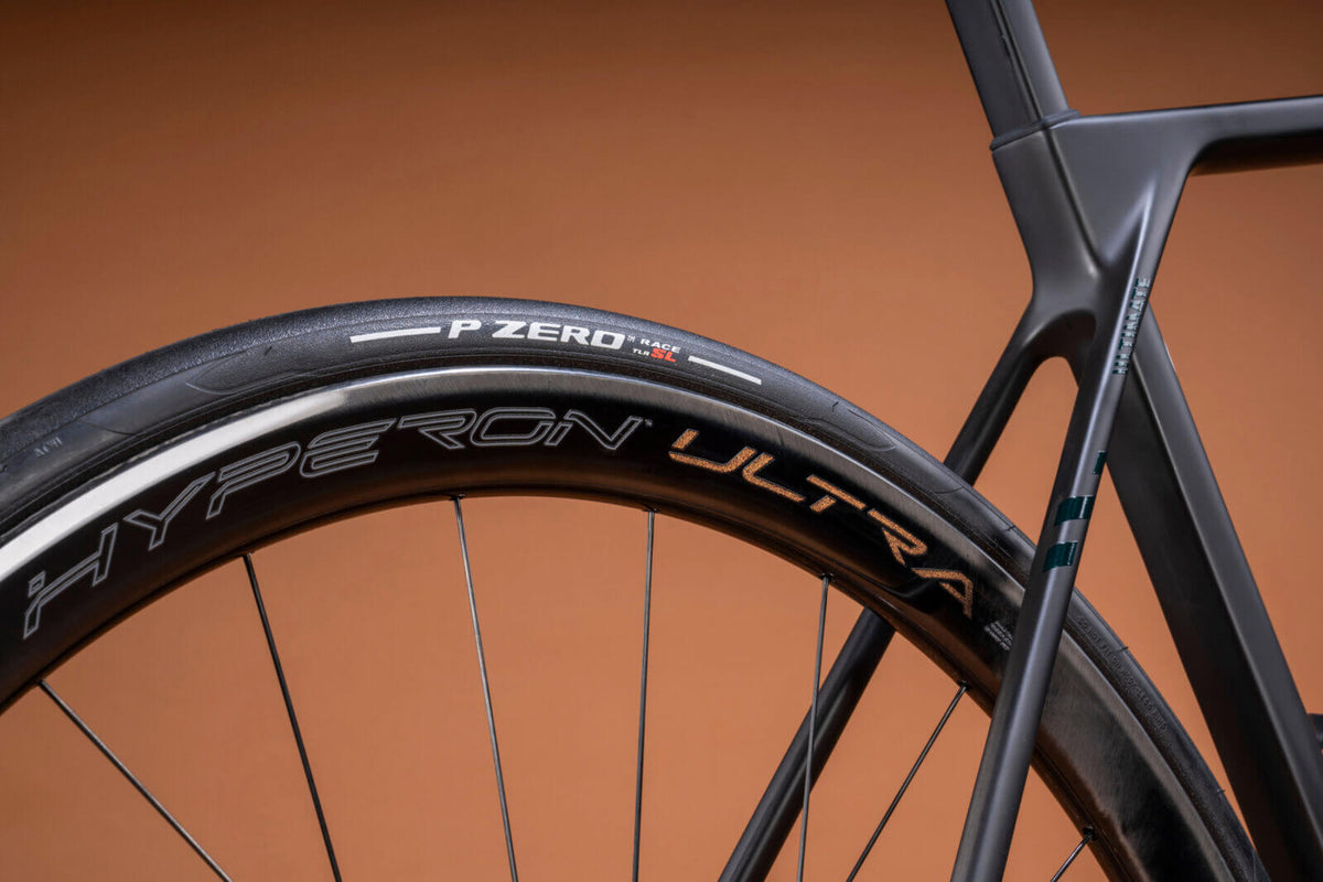 Unveiling the Campagnolo Hyperon Ultra Disc Wheelset: A Technical Triumph and Evolution of Excellence - LafoBikes