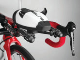 Elite Buta AeroTri 750ml aerodynamic triathlon drinking system bottle mounted on aero bars